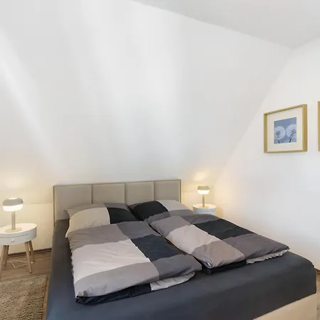 Jule Apartment *